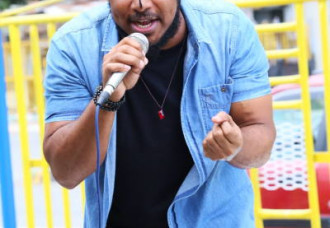 Painful Birth – Aaron Silk issues call to action with his new single.