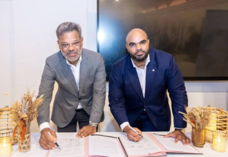 Mercelina, Gumbs sign Letter of Intent for regional cooperation on waste.