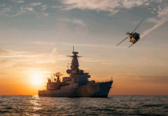 HNLMS Van Amstel briefly relieves HNLMS Groningen
