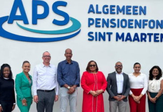 Minister of Finance visits APS New Office in Diamond Estate, Cole Bay.