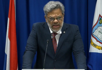 Prime Minister addresses Central Bank, Traffic, and Geopolitical Developments.