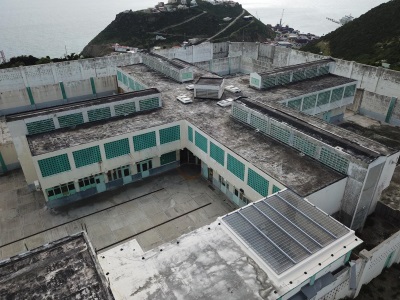 prisonroof17022019