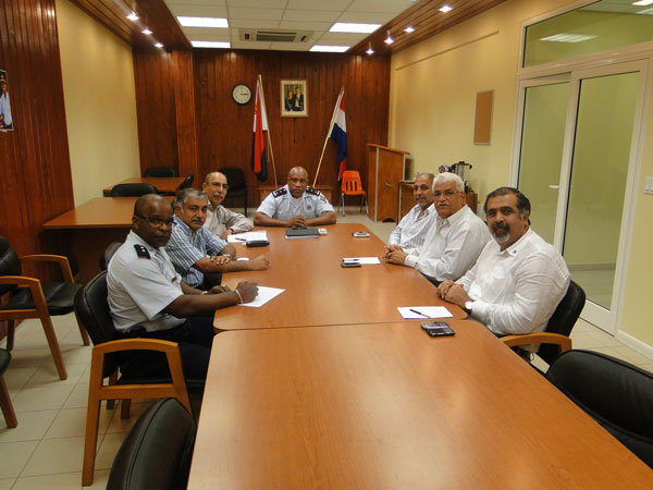 policemeetwithmerchants03102011