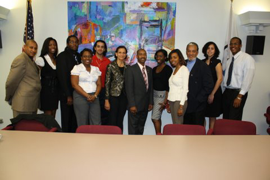 St. Martin News Network - Commissioner Wescot Meets with St. Maarten ...